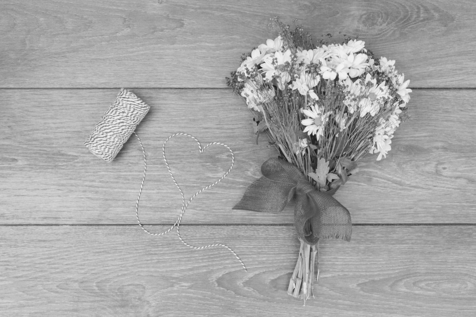 Step-by-step visual guide for flower preparation